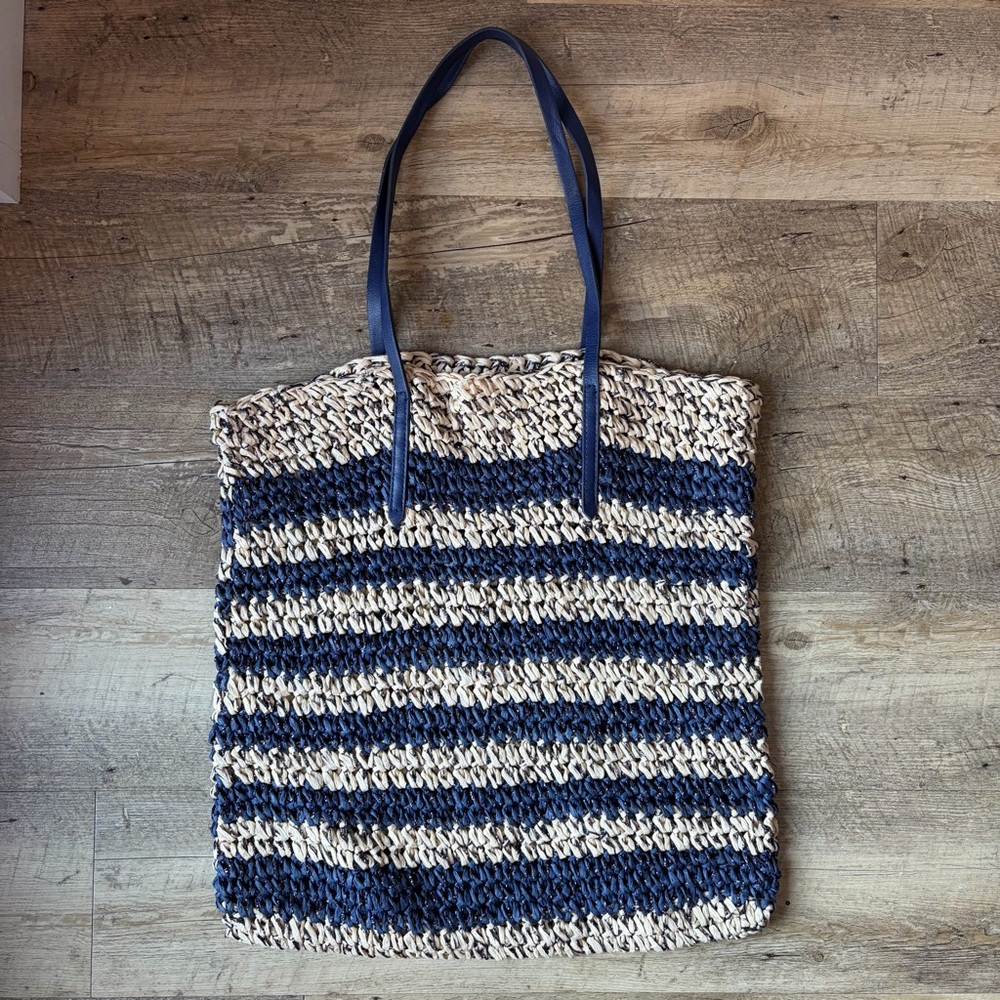 GAP Woven Metallic Nacy Striped Soft Straw Tote Beachy Coastal Resort Vacation